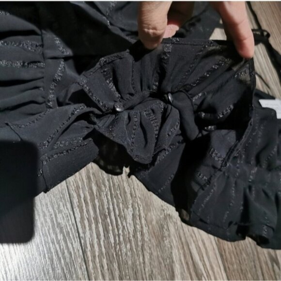 Uforia Muse Black Lace Trim V-Neck Blouse Women's Size Medium M - Picture 15 of 15